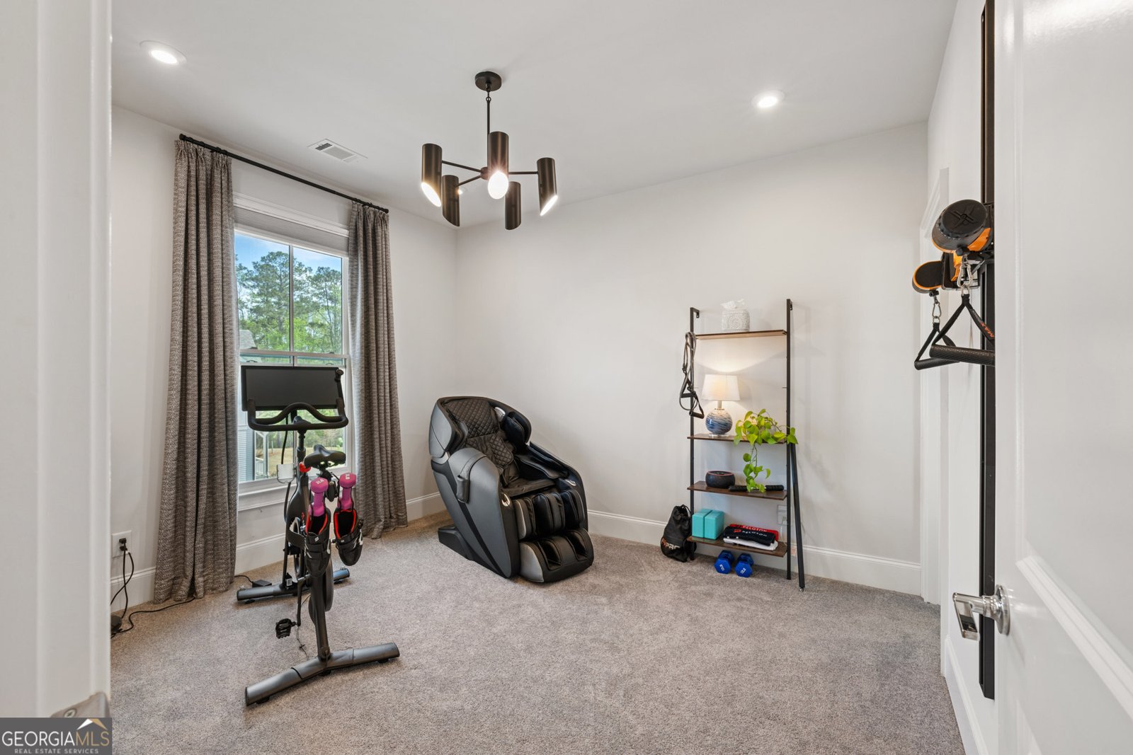 2200 Cortland Road Alpharetta - 24