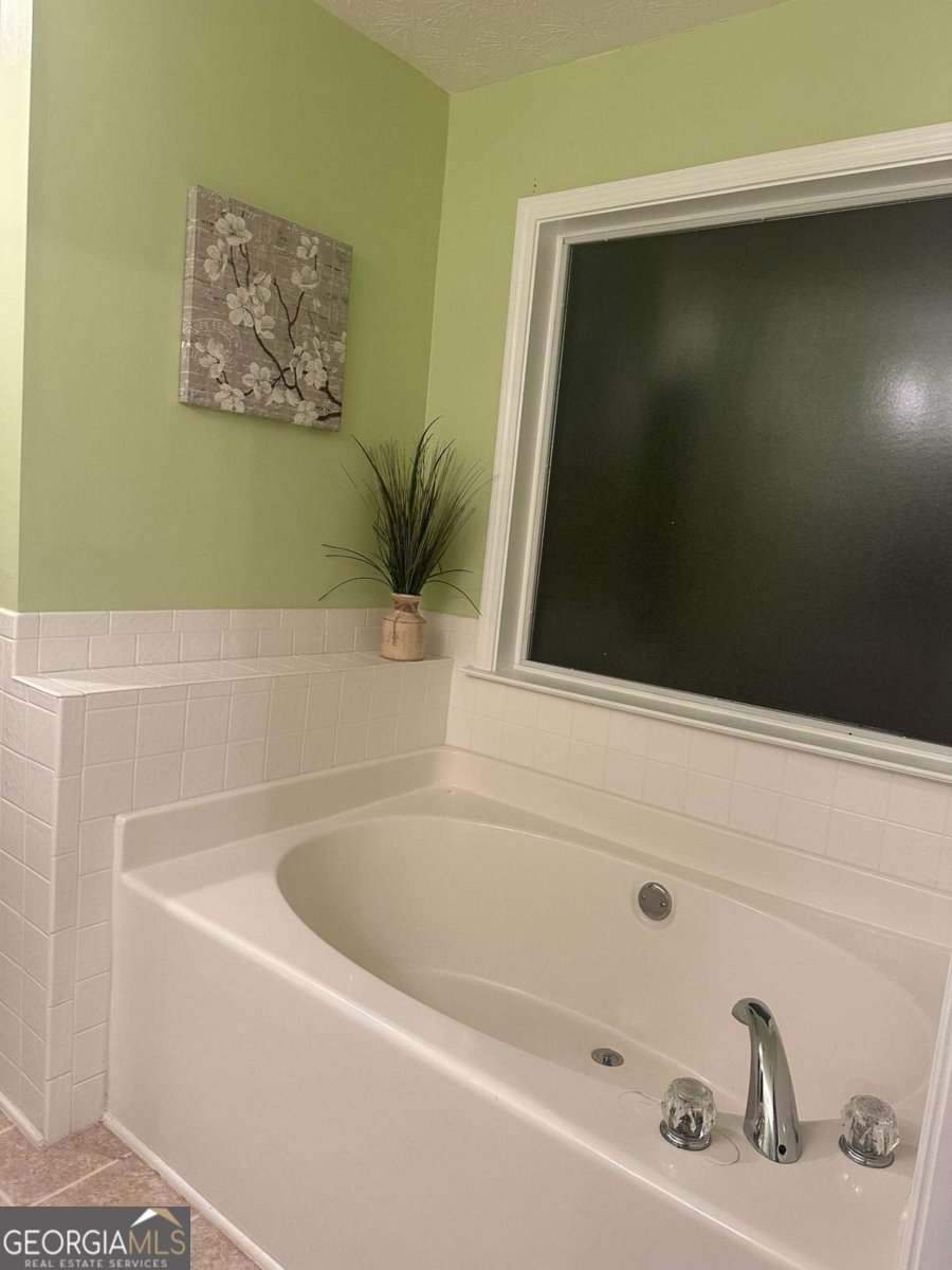 1607 Windward Court Loganville - 11