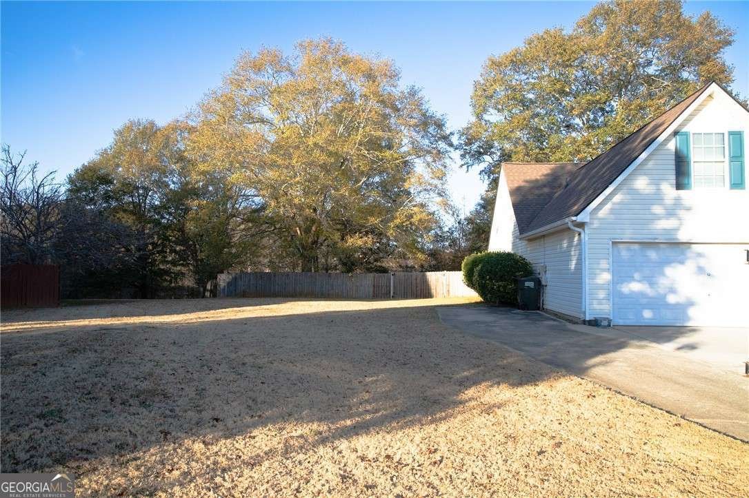 1607 Windward Court Loganville - 2