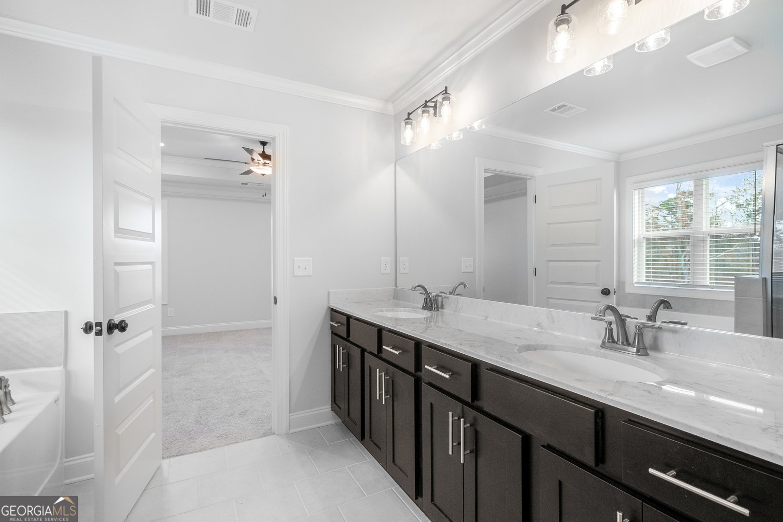 454 Banff Drive Winder - 34