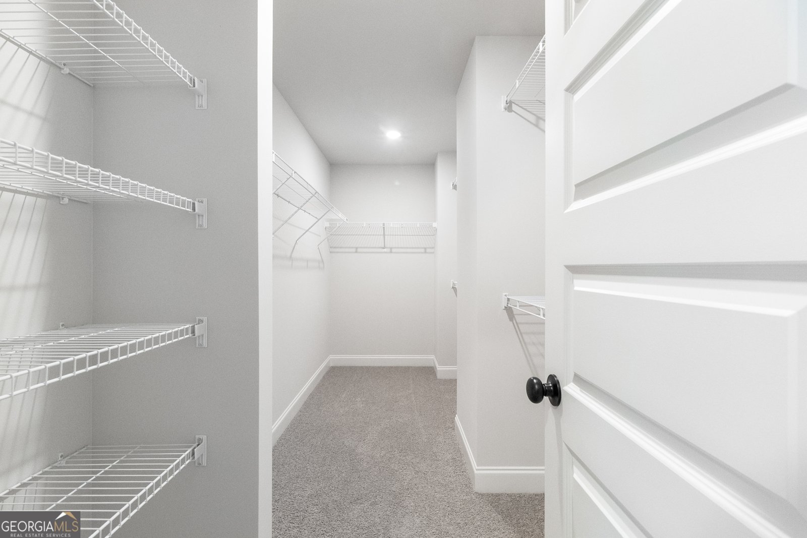 454 Banff Drive Winder - 36