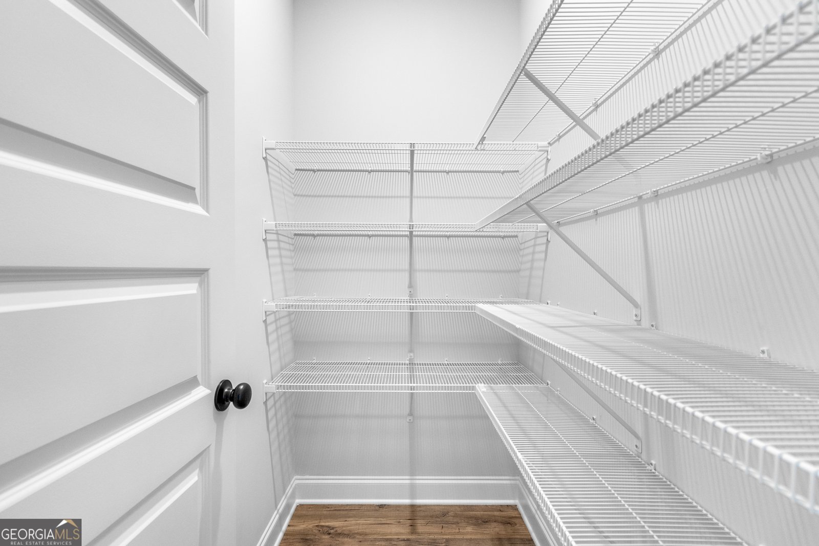 454 Banff Drive Winder - 7