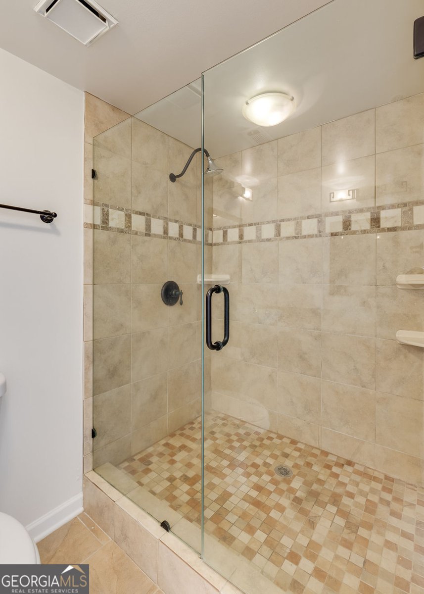 3334 Peachtree Road Atlanta - 17