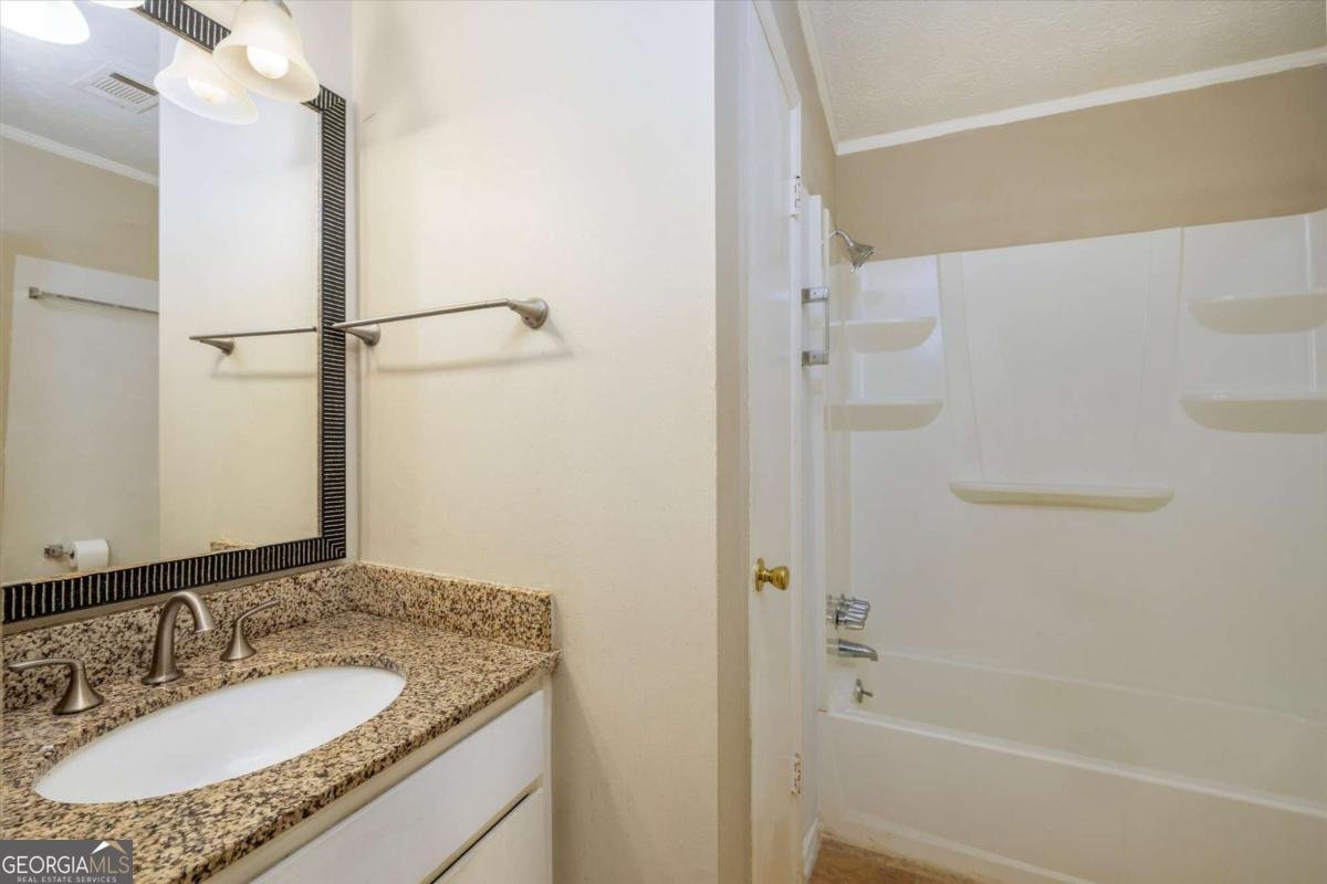 929 Glynn Oaks Drive Clarkston - 20