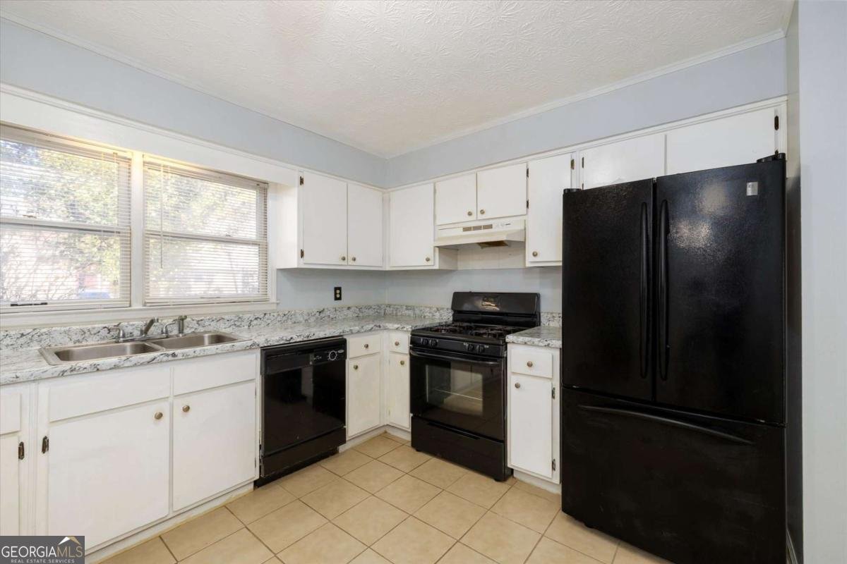 929 Glynn Oaks Drive Clarkston - 7