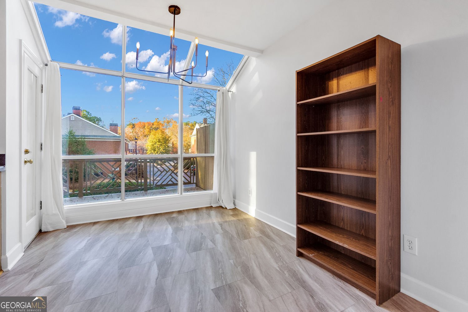 82 Mt Vernon Circle Atlanta - 11