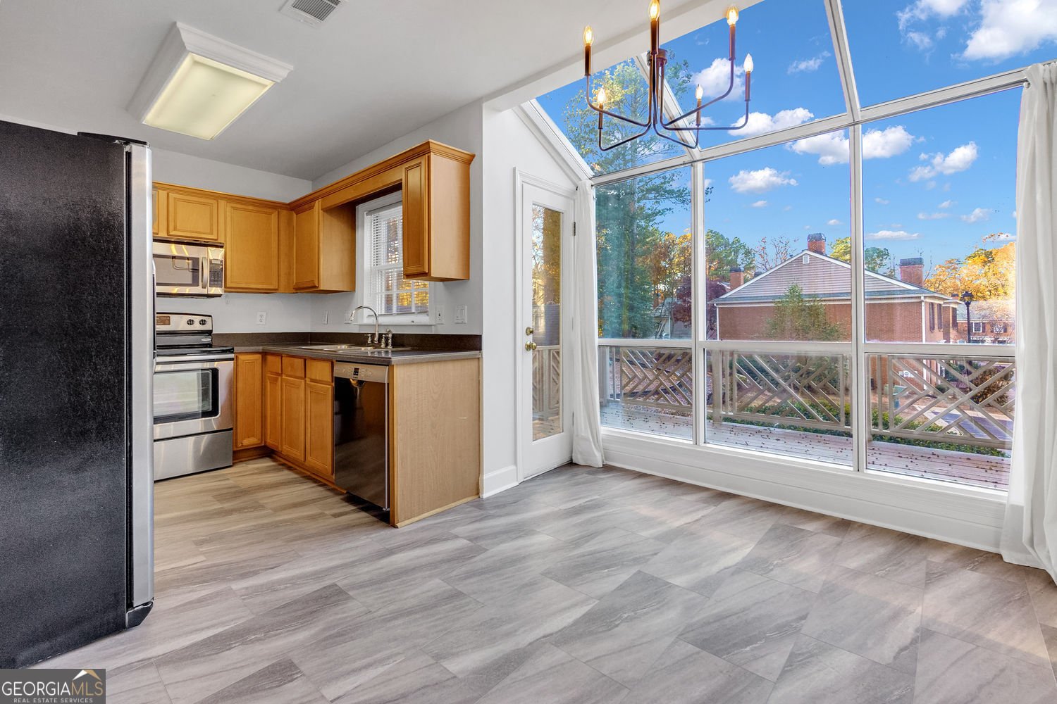 82 Mt Vernon Circle Atlanta - 12