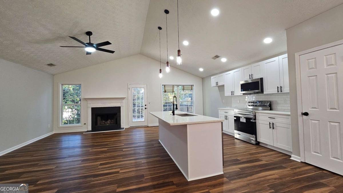 3290 Fowler Boulevard Lawrenceville - 3