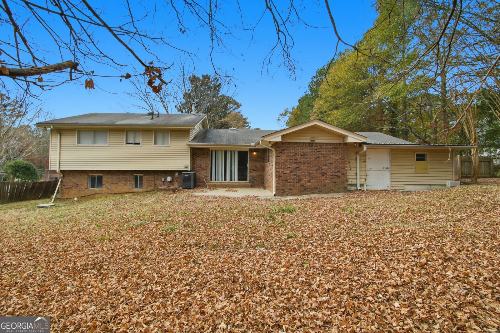 6952 Fayetteville Road Riverdale - 27