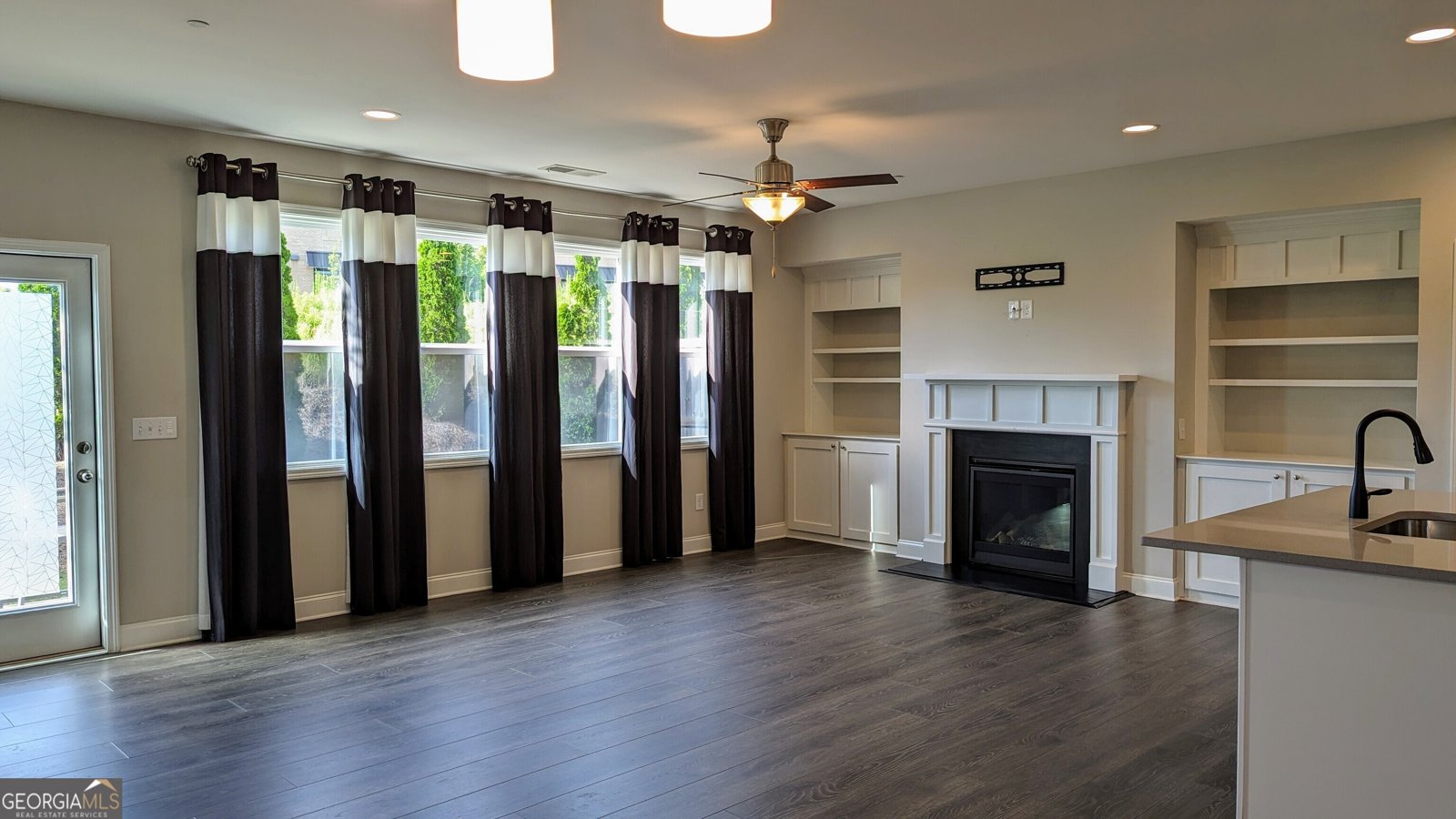 301 Hayden Circle Woodstock - 5