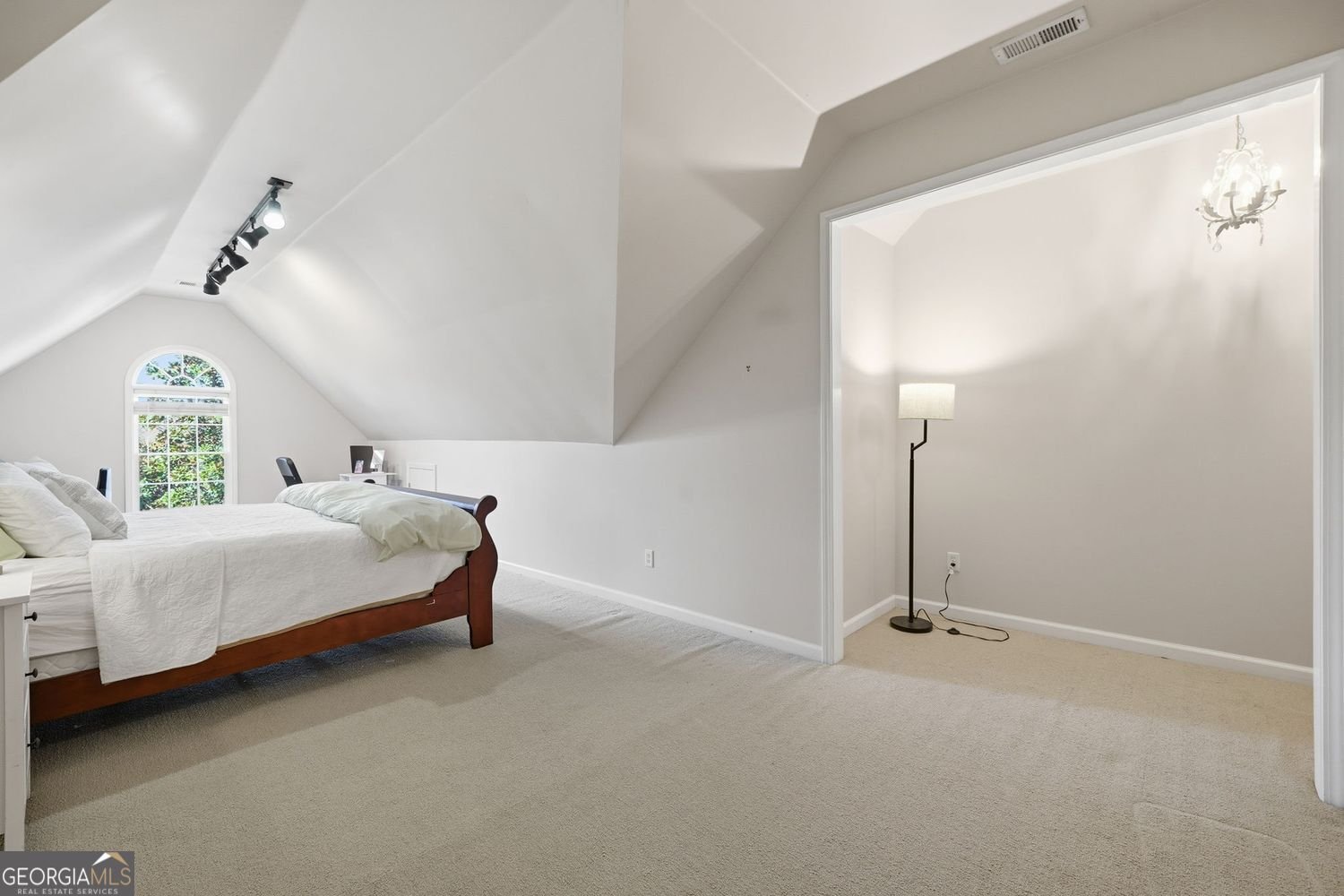 585 St Regis Lane Alpharetta - 39