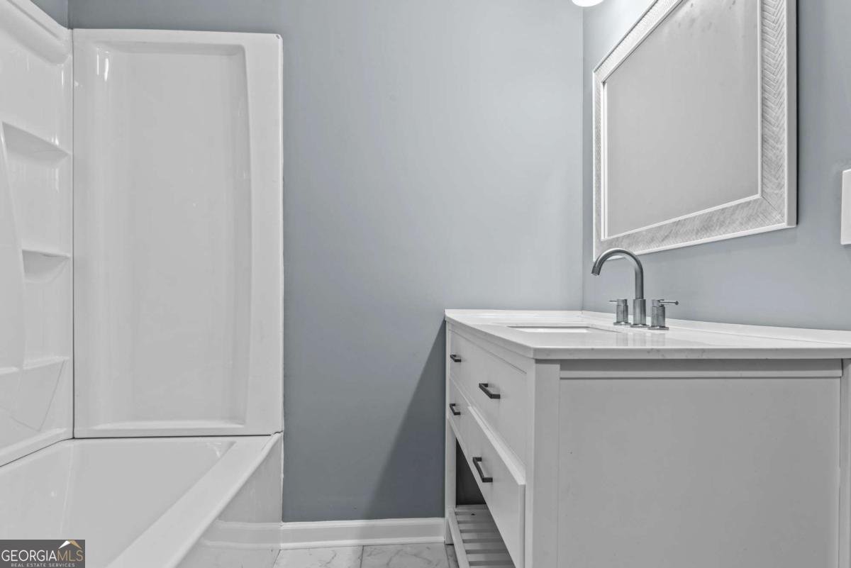 215 Hunter Street Union Point - 11