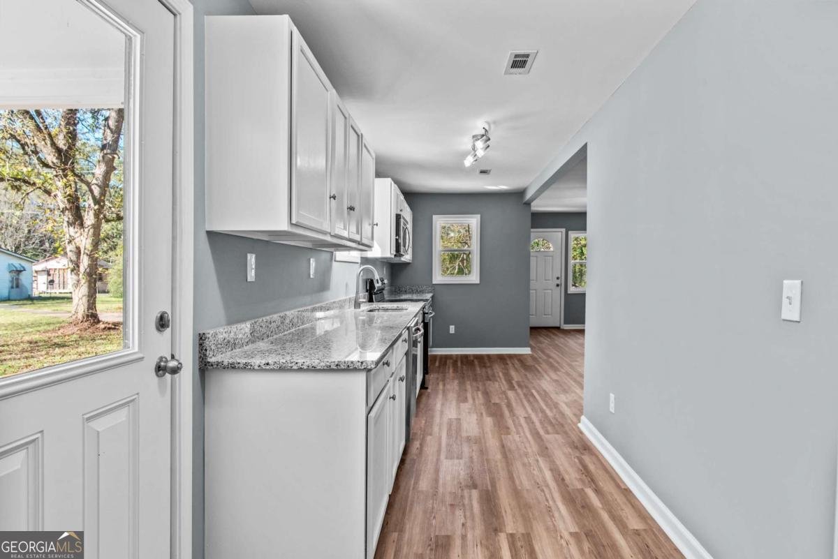 215 Hunter Street Union Point - 2