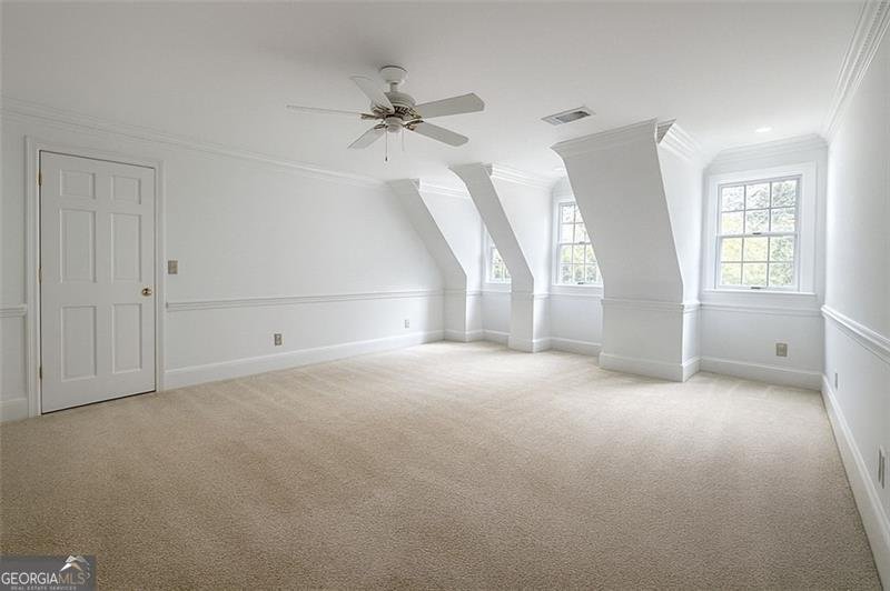 4070 RUNNYMEDE Drive Lilburn - 29