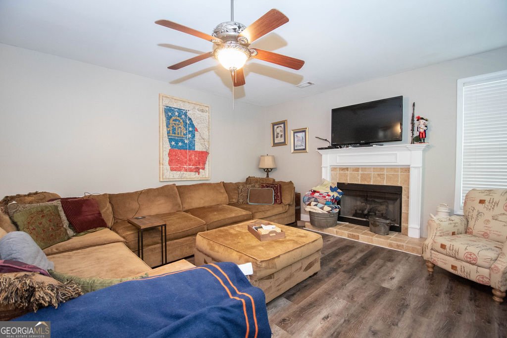 3005 Sarah Lane Griffin - 16