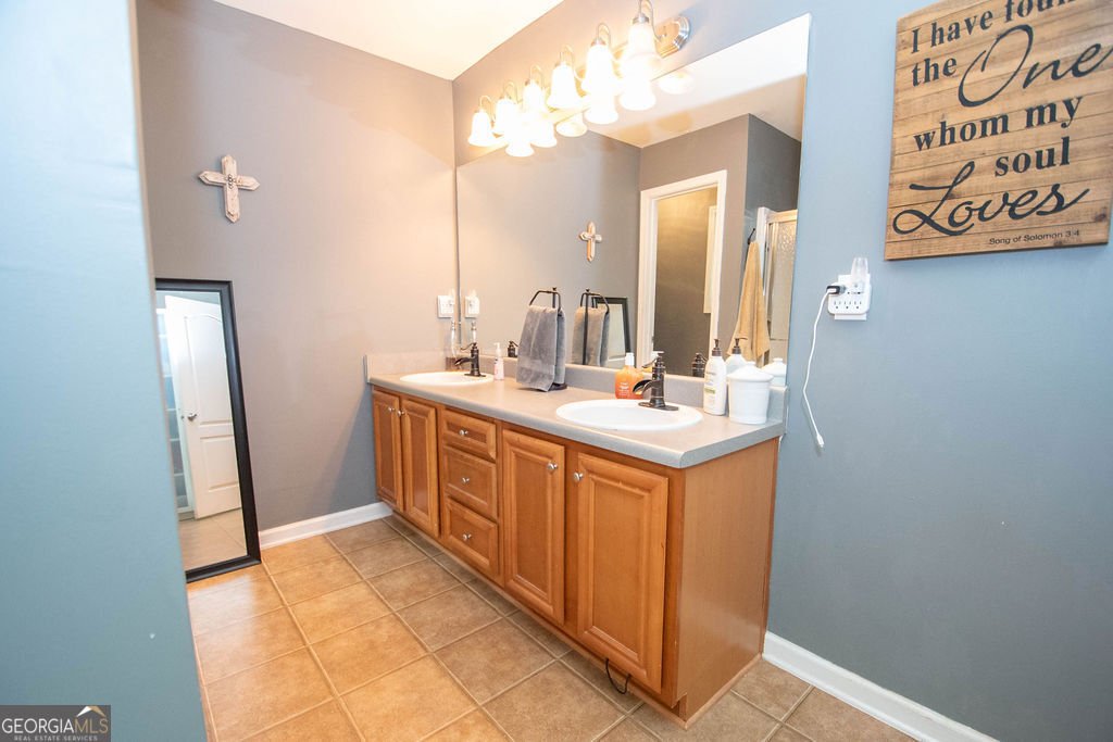 3005 Sarah Lane Griffin - 27