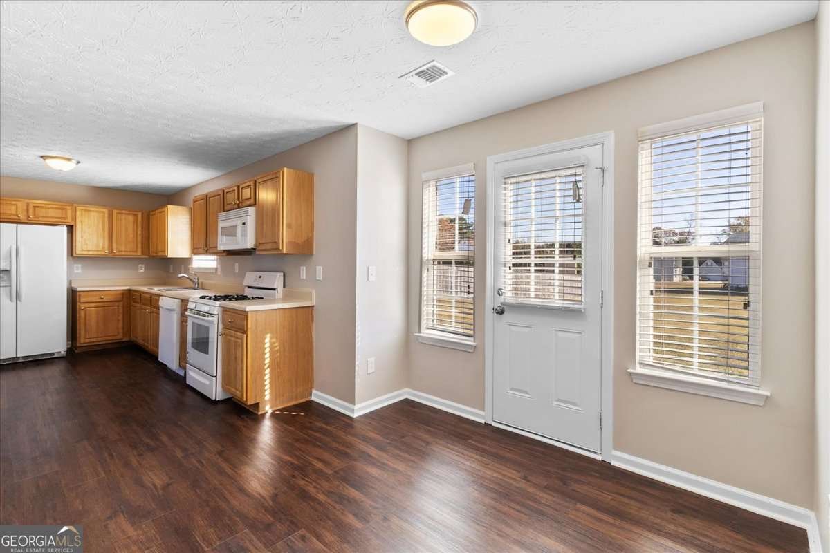 2951 Aviator Circle Snellville - 27