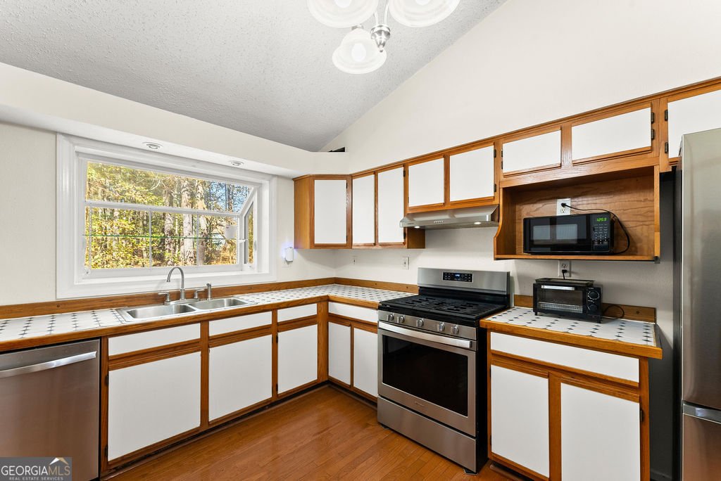 115 Country Side Drive McDonough - 13