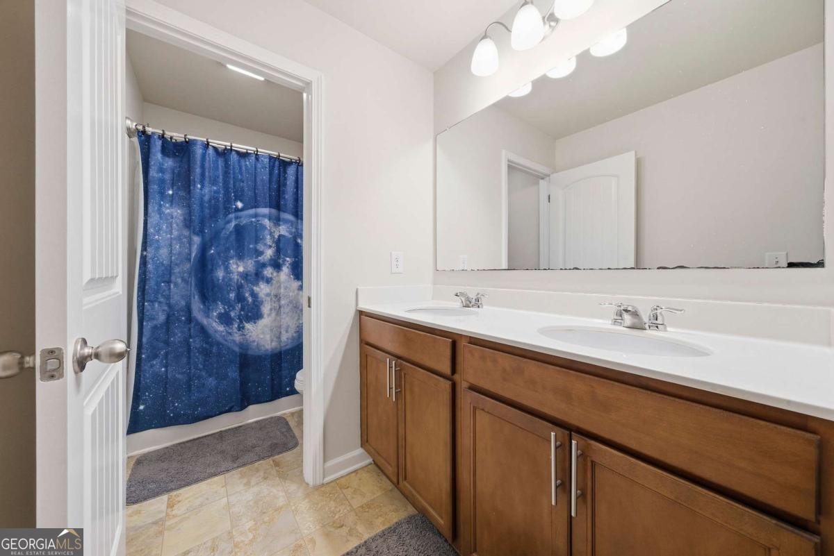 6561 Bluffview Drive Douglasville - 25