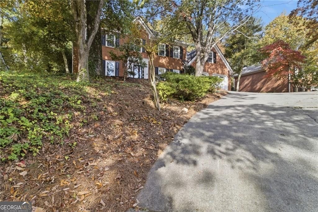 4149 Barberry Drive Roswell - 23