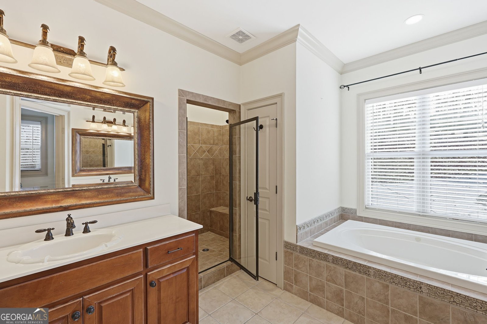 5264 Laurel Circle Gainesville - 23