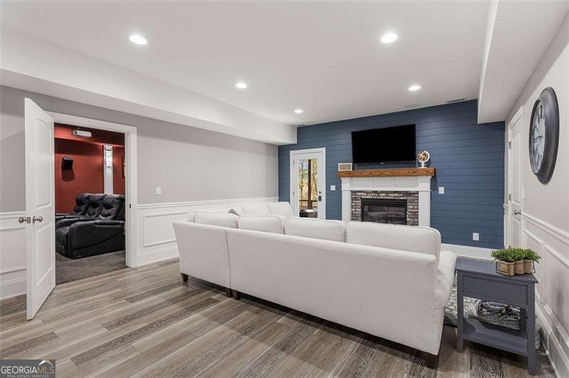 1117 GREAT GLEN Way Lawrenceville - 44