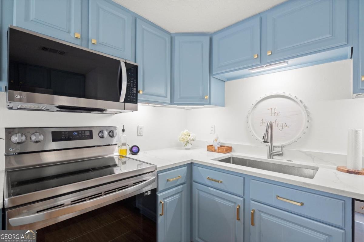 1030 Sasha Lane Roswell - 10