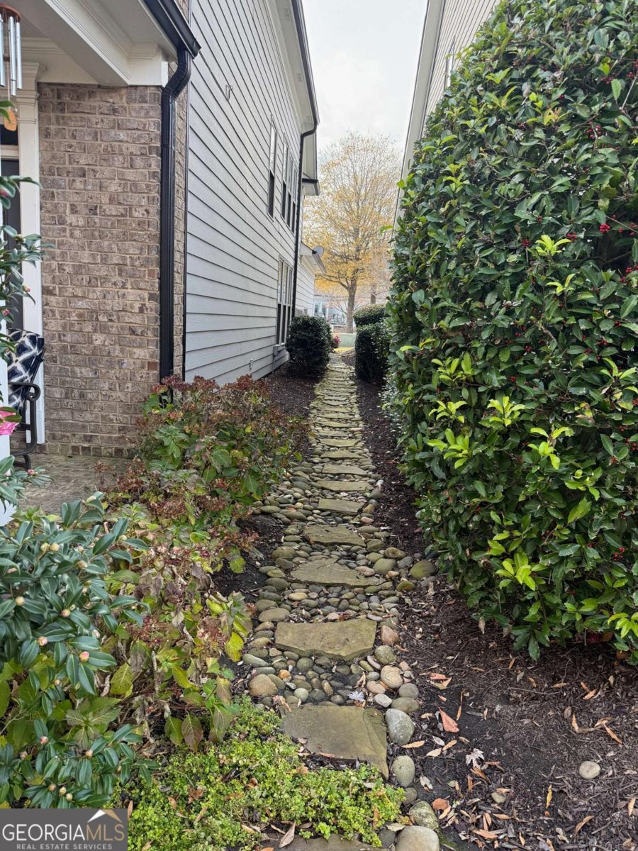 3862 Memphis Drive Suwanee - 38