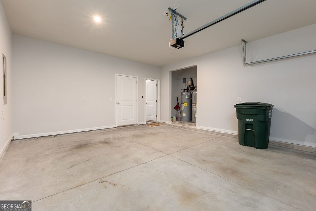 2527 Hedgeway Circle Kennesaw - 27