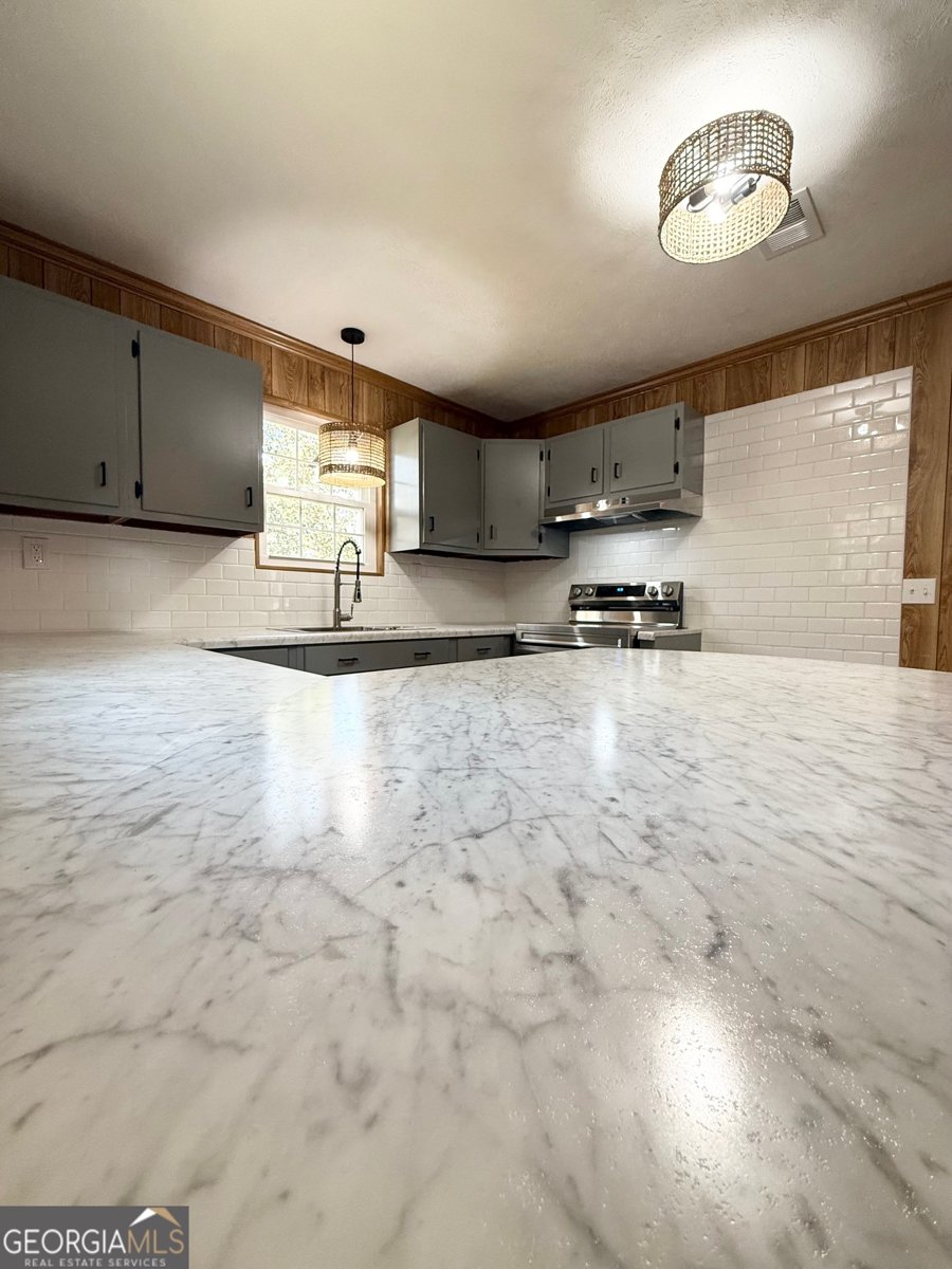 403 Broxton Lane Manchester - 1