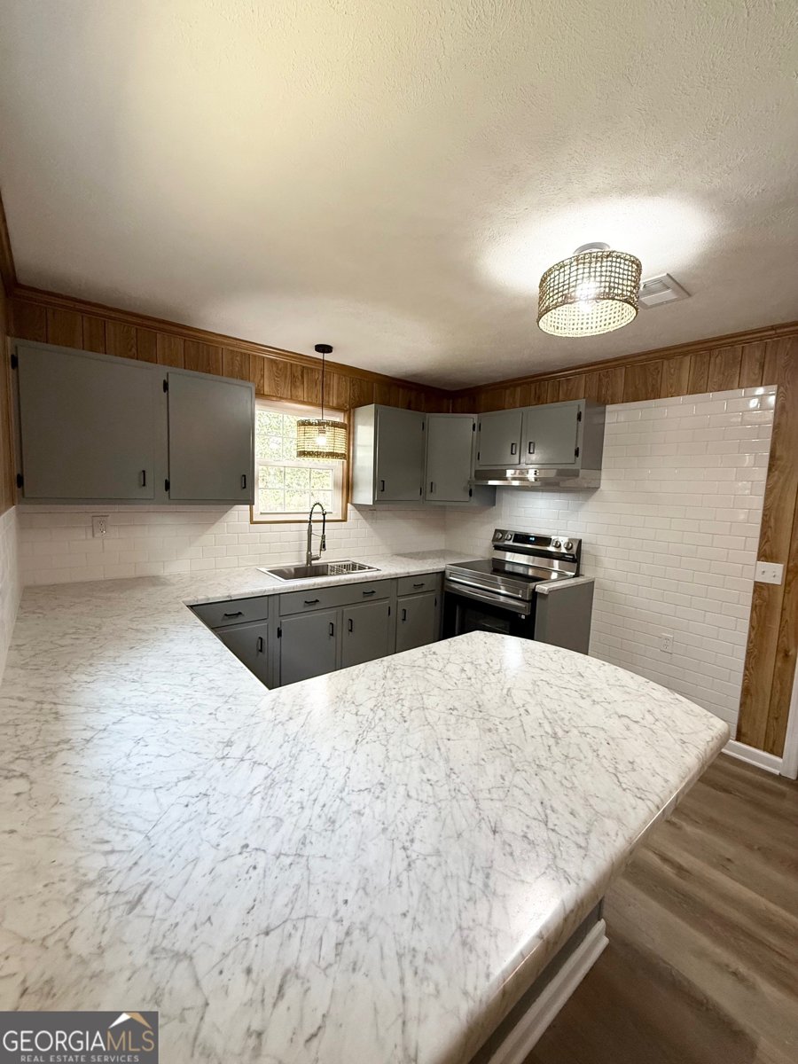 403 Broxton Lane Manchester - 2