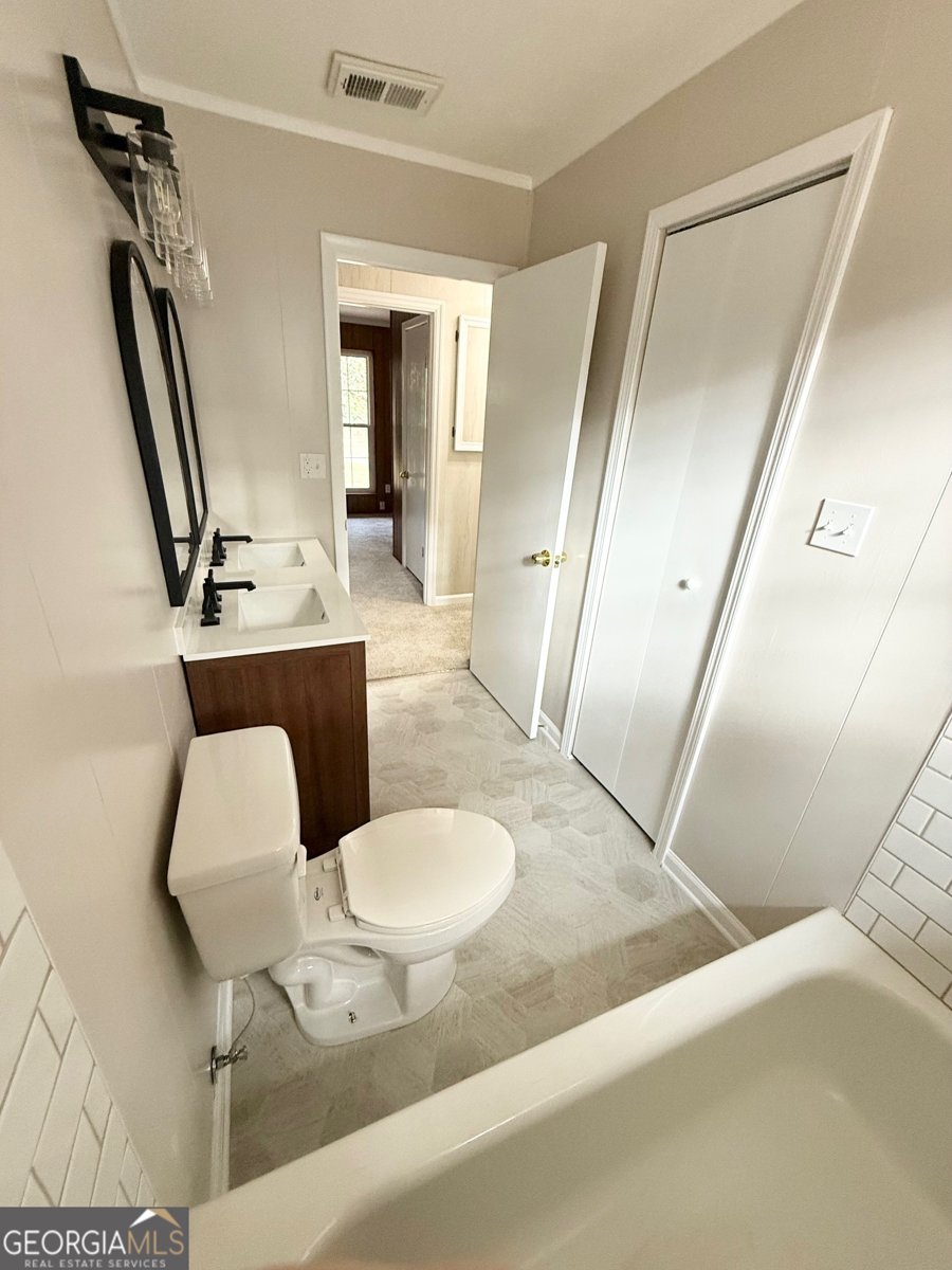 403 Broxton Lane Manchester - 24