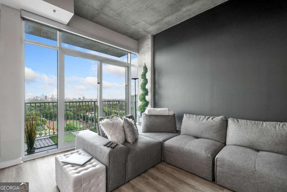 250 Pharr Road Atlanta - 23