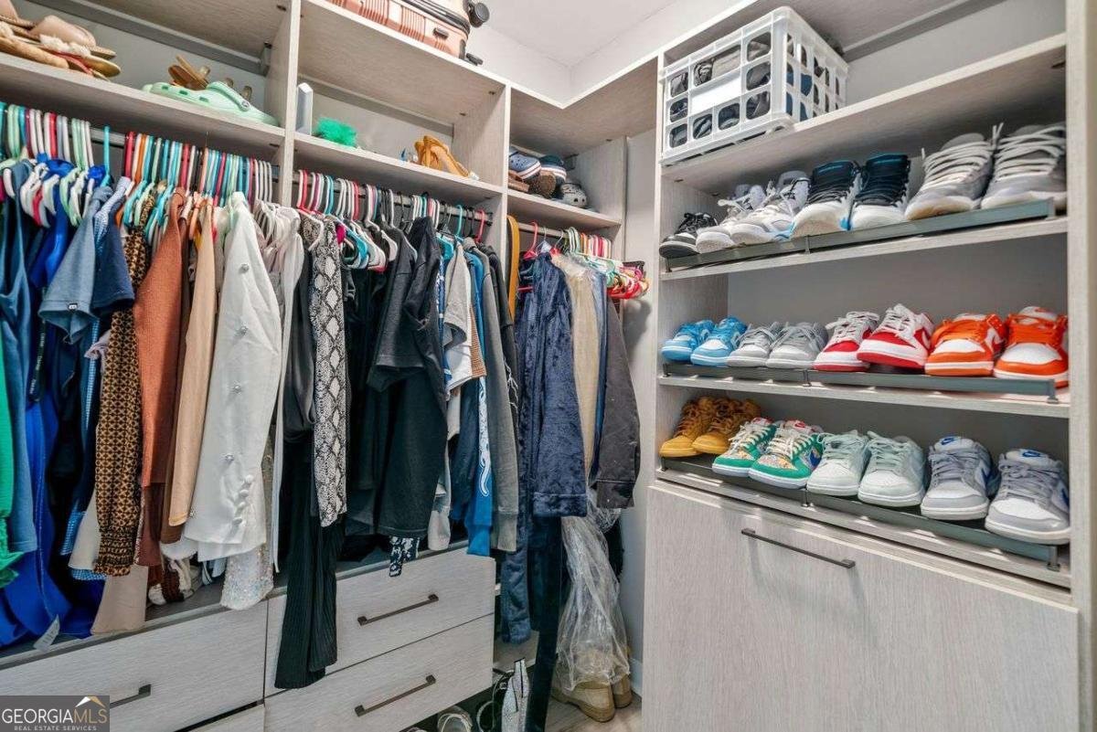 250 Pharr Road Atlanta - 27