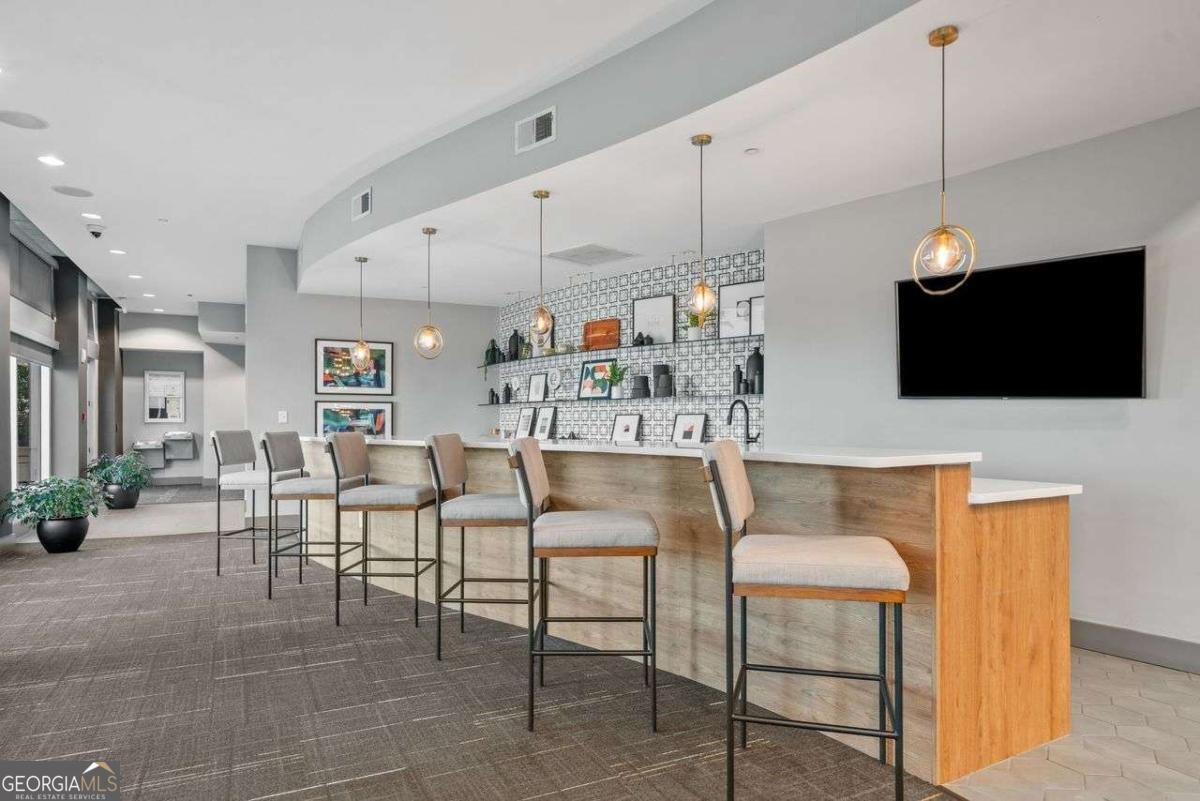 250 Pharr Road Atlanta - 33