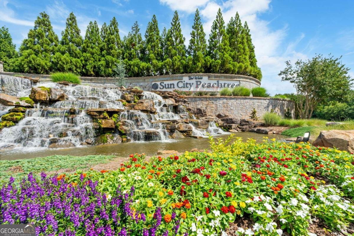 329 SANDY SPRINGS Drive Griffin - 23