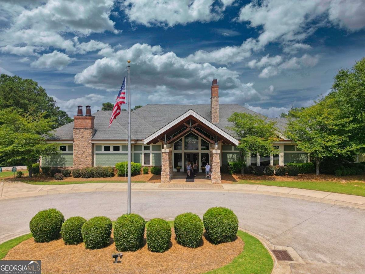 329 SANDY SPRINGS Drive Griffin - 60