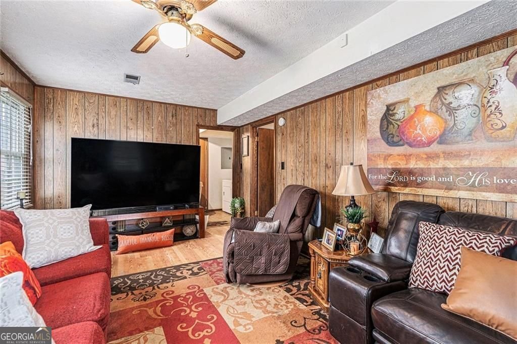 1913 Amberwood Court Griffin - 15