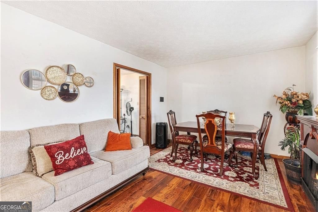 1913 Amberwood Court Griffin - 4