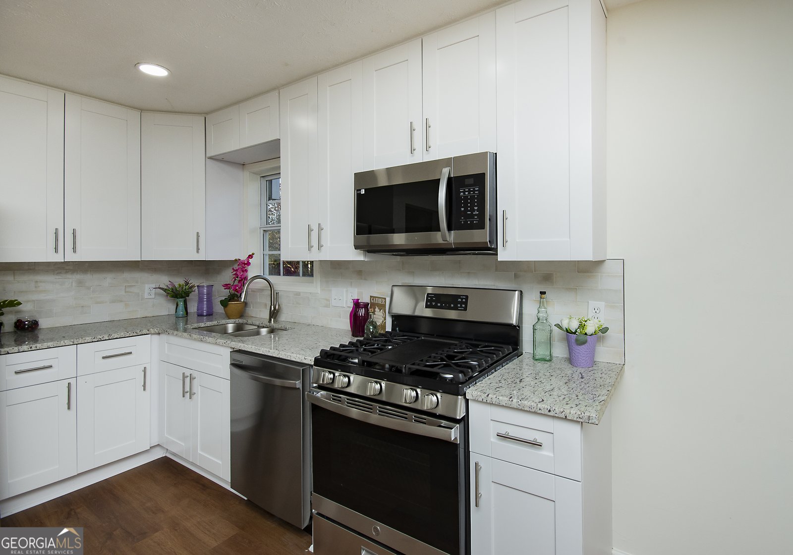 2701 Aruba Drive Powder Springs - 27