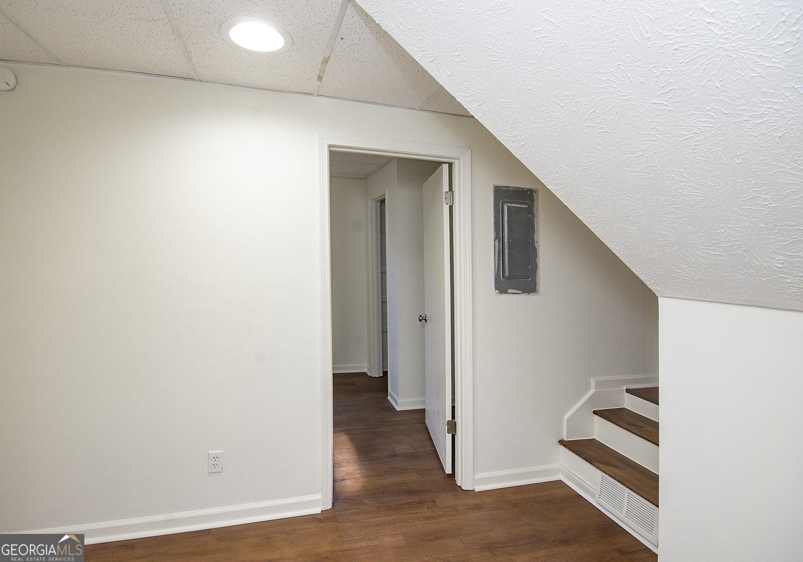 2701 Aruba Drive Powder Springs - 48