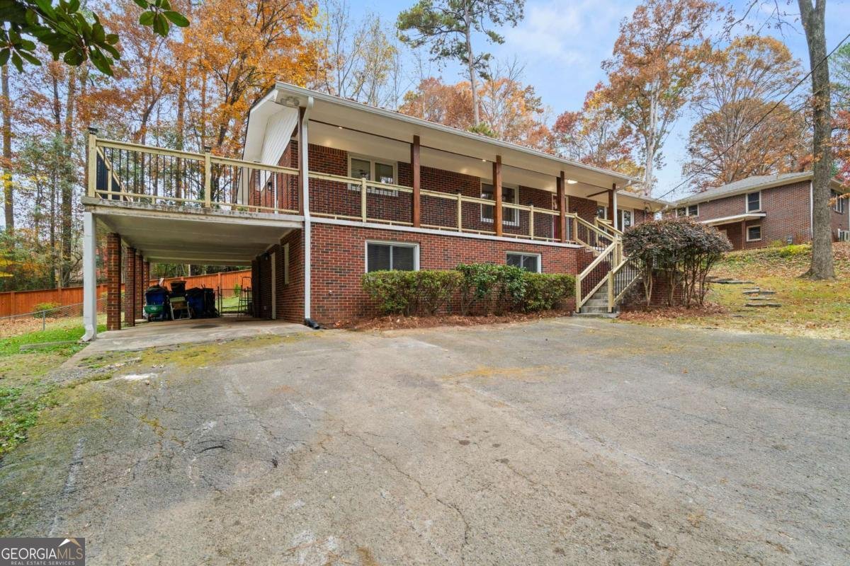 2608 Laurelwood Road Atlanta - 27