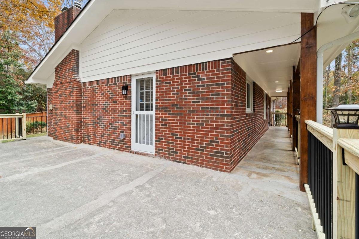 2608 Laurelwood Road Atlanta - 29