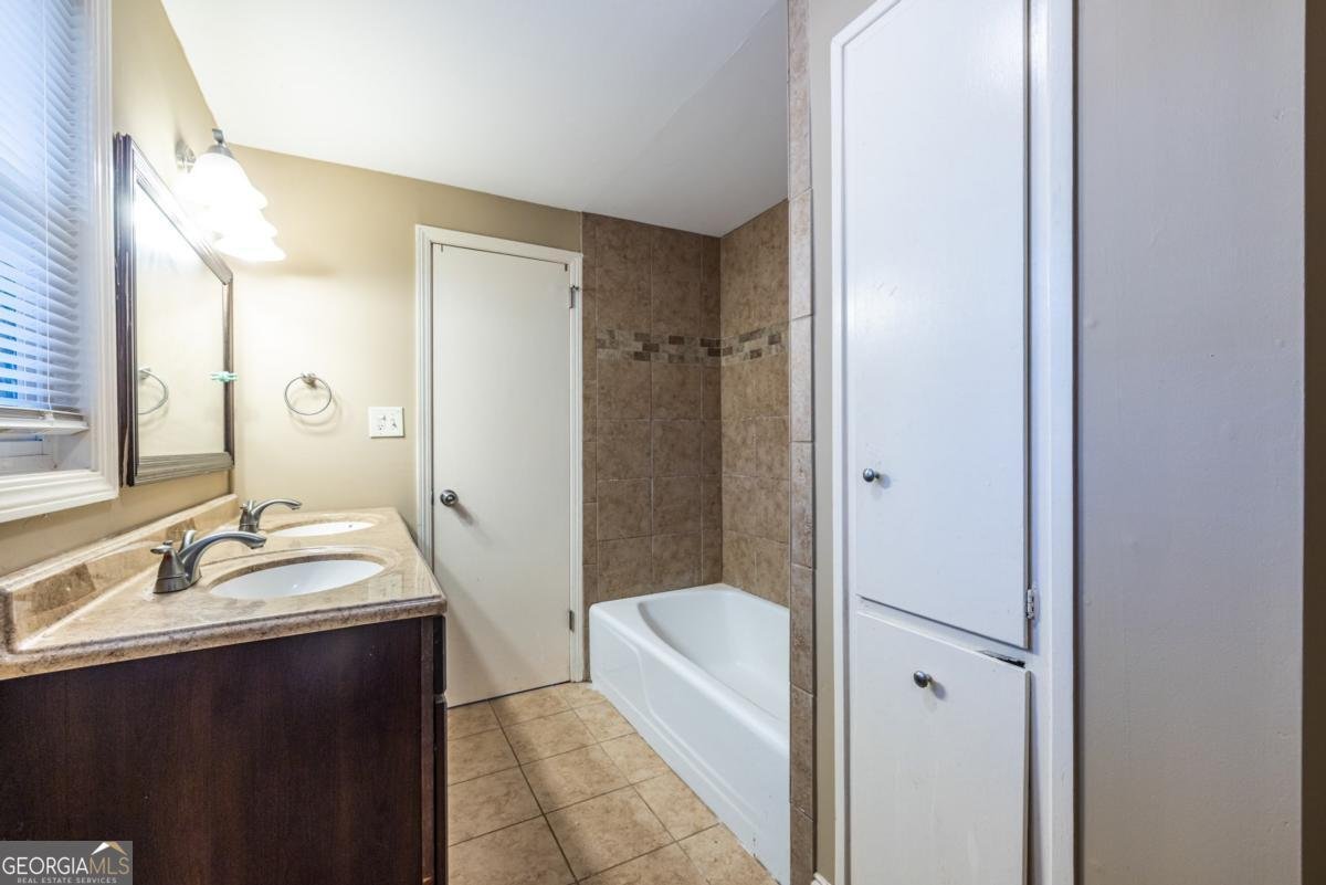 1303 Faraday Place Decatur - 24