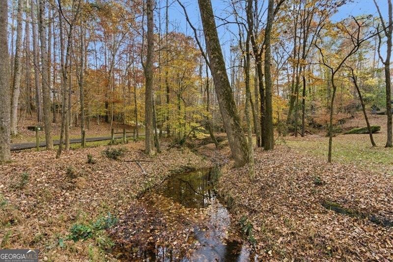 1525 HUNTINGFORD Drive Marietta - 1