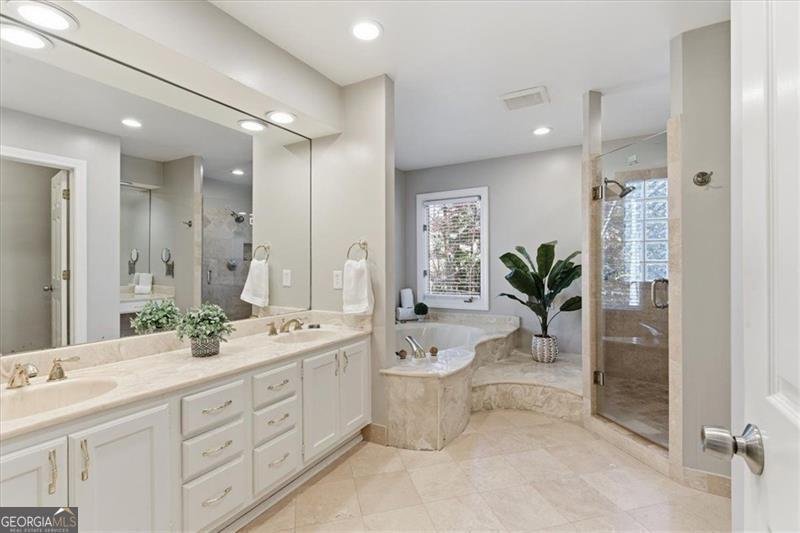 1525 HUNTINGFORD Drive Marietta - 33