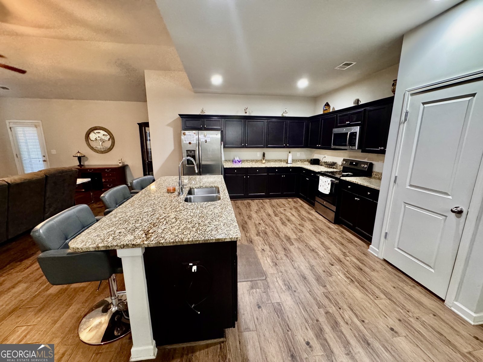 52 Pulaski Avenue Hampton - 13