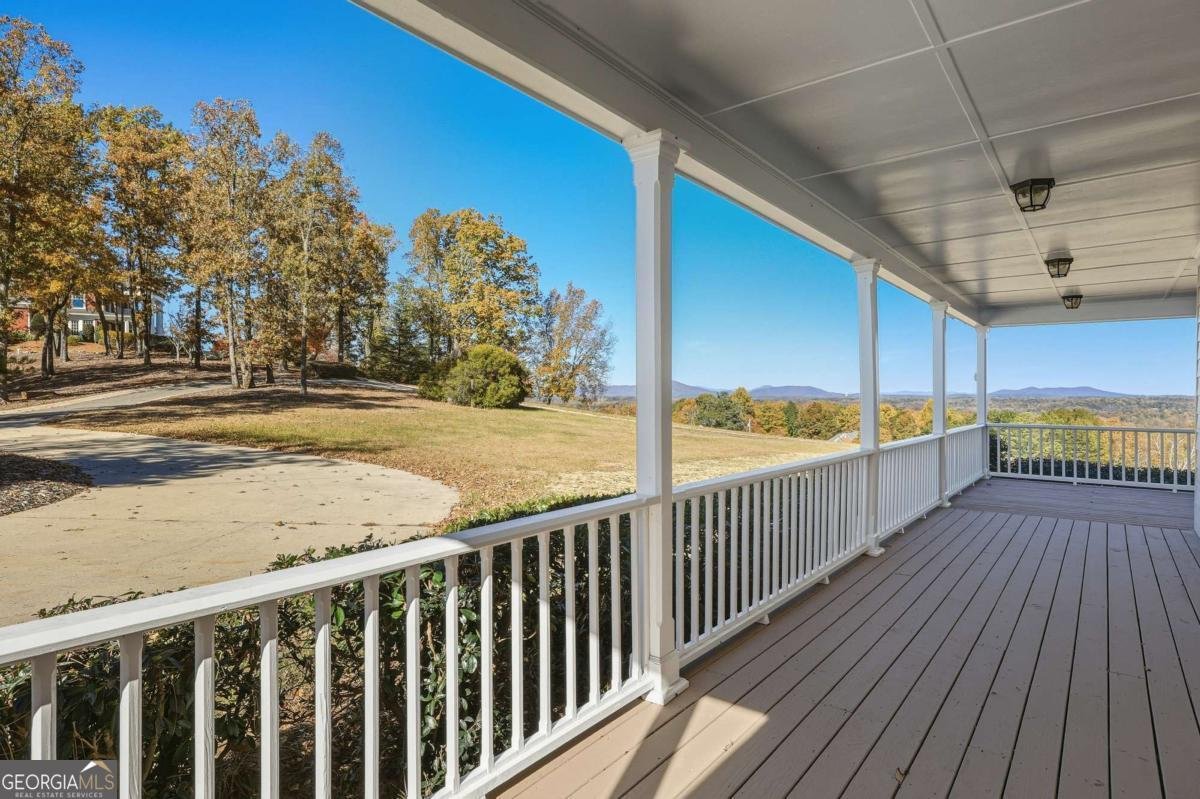 4620 Highland Drive Gainesville - 24