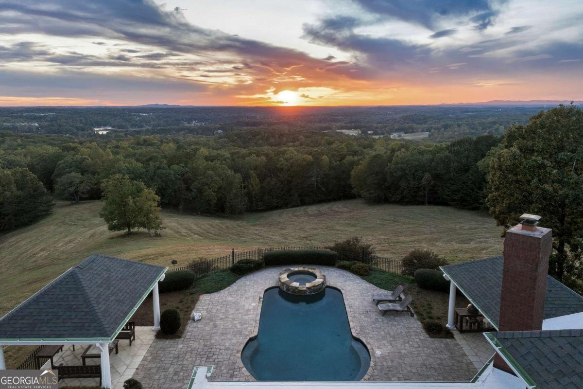 4620 Highland Drive Gainesville - 55