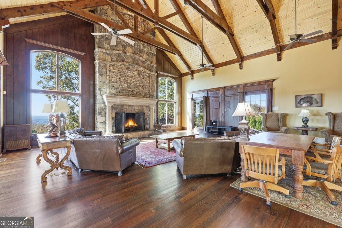 4620 Highland Drive Gainesville - 72